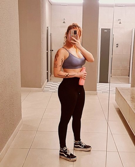 Carolina Trindade 完璧なスター ギャラリー