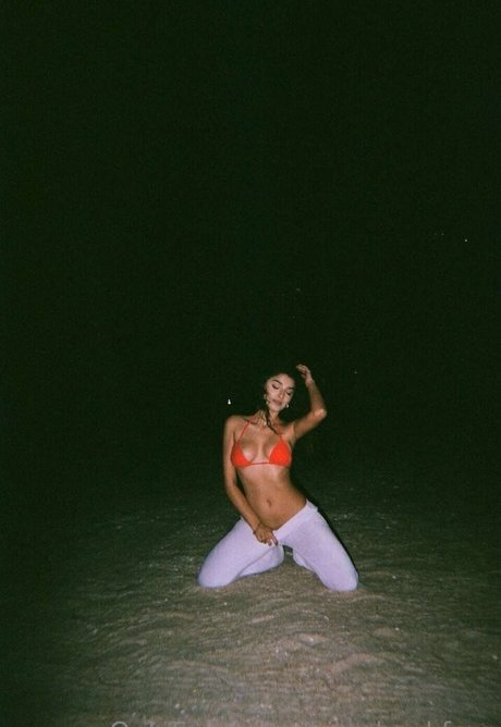 興奮した看護師OnlyFans アートヌード 画像