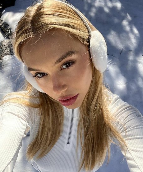 18歳以下の無料OnlyFans ポルノ 画像