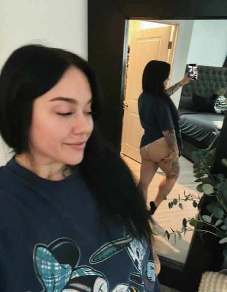 赤毛の熟女オンリーファンズ ポルノ 画像