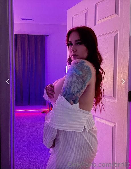 BBW TS オンリーファンズ HD 写真