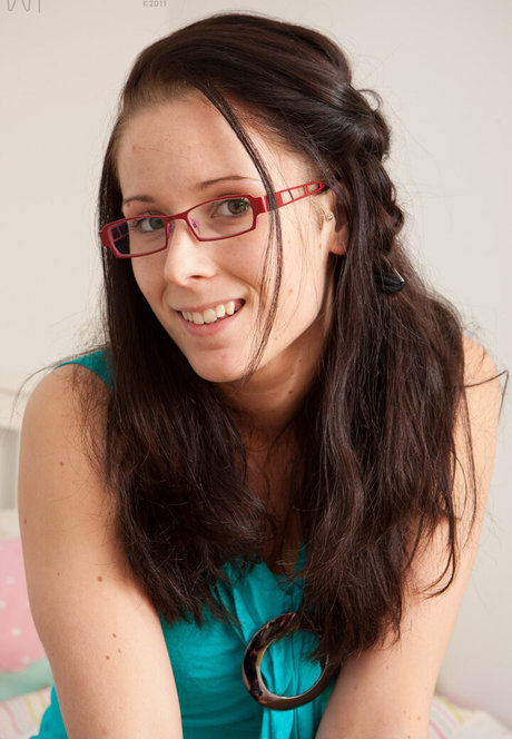 18歳のオンリーファンズ ポルノ 写真