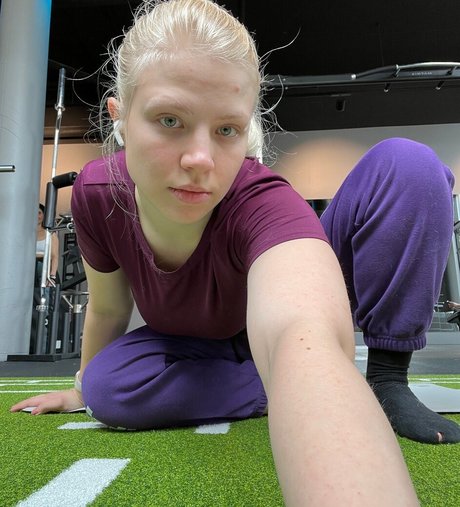 Majijej エロティックなポルノスター 写真