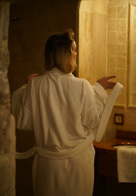 巨乳の黒人女性オンリーファンズ アートポルノ 写真