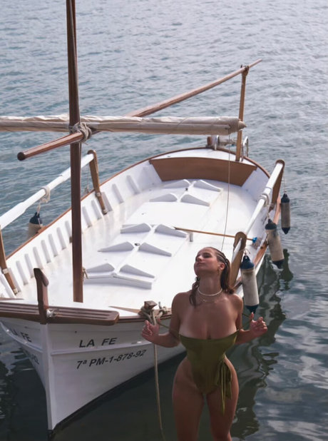 大学生カップルのオンリーファンズ アートポルノ 写真