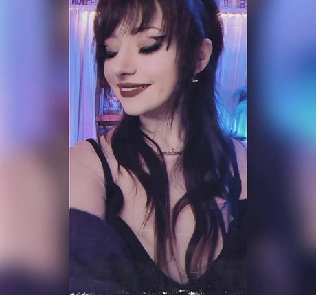 Yogscast Bouphe セックス女優 写真