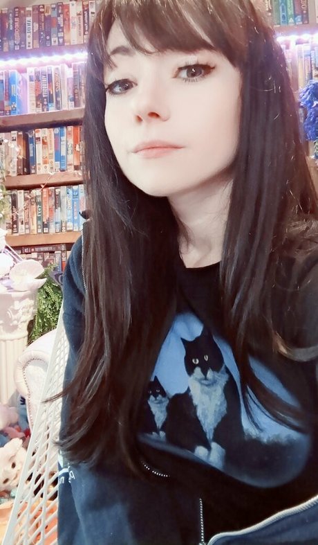 Yogscast Bouphe 裸のスター 写真