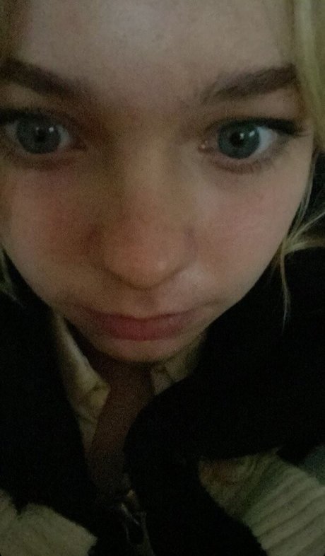 Emma Myers かわいいスター ギャラリー