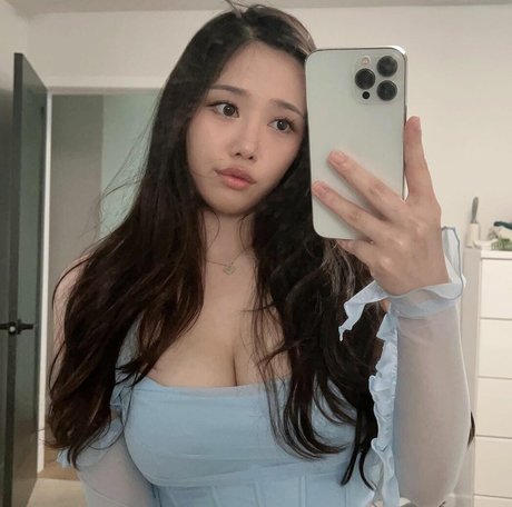 Ploo 無料モデル 写真