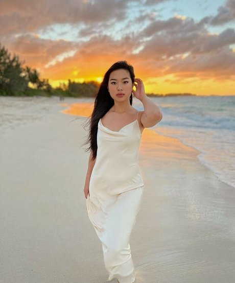 ゲイランジェリーOnlyFans 美しい 写真