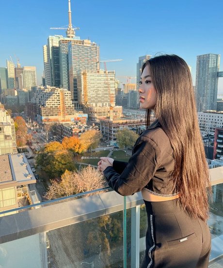 毛深いアジア人オンリーファンズ 無料裸 ギャラリー