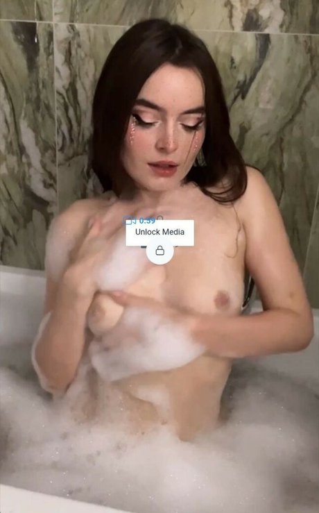 ルビーオンリーファン アートポルノ 写真