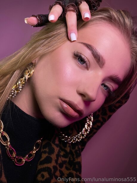 ゲイアナル舐めオンリーファンズ 美しいヌード ギャラリー