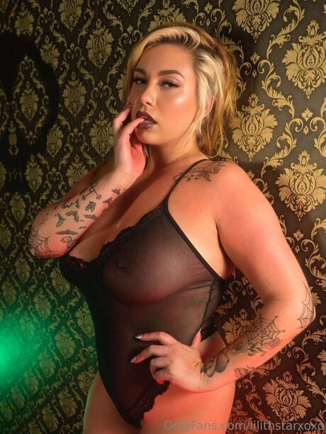 Lilithstarxoxo ポルノスター ギャラリー