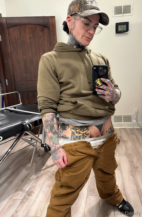 黒いお尻のオンリーファンズ 美しいポルノ 画像