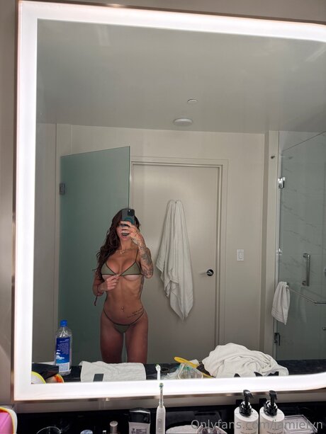 Jamielyn ホットなポルノスター 写真