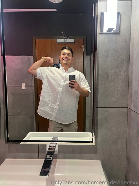 お金 オンリーファンズ 無料 写真