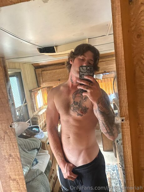 Ianandmariah ヌードスター 画像