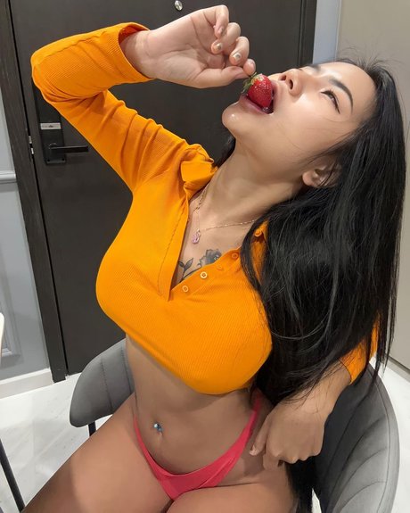 熟女クーガーオンリーファンズ セクシーヌード アーカイブ