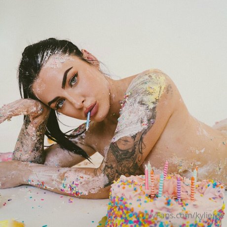 プールファックOnlyFans ポルノ ギャラリー