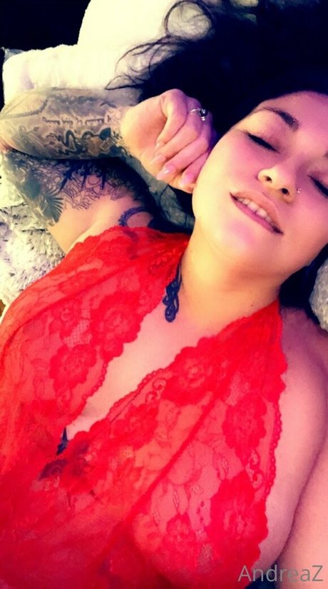 Andrea Zendejas ポルノモデル 写真