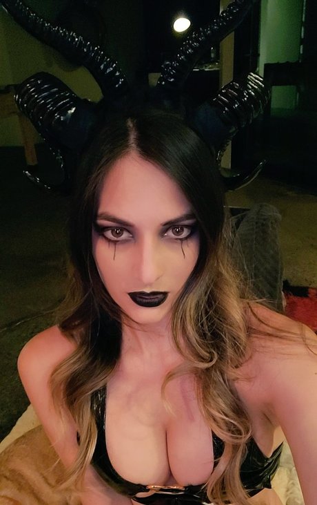 肉厚マンコオンリーファンズ ポルノ 写真