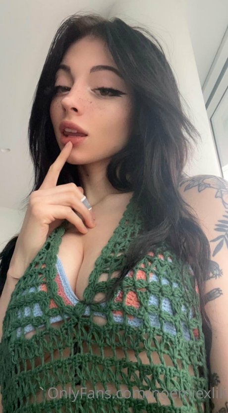 太めのブロンドオンリーファンズ セックス 写真