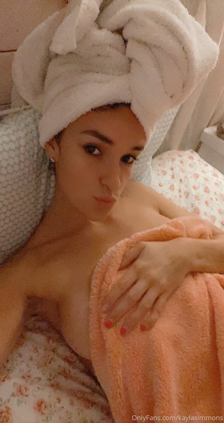 Kayla Simmons 最高のスター 画像