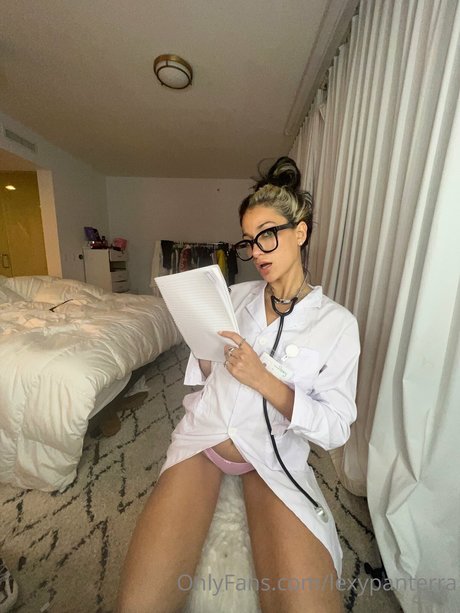 巨乳ティーンオンリーファンズ xxx 写真