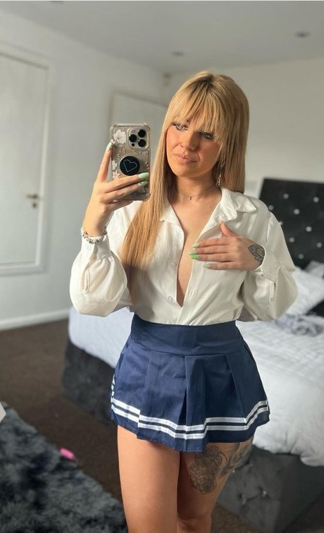 アジア人のティーンの足 オンリーファンズ ホットセクシー アーカイブ