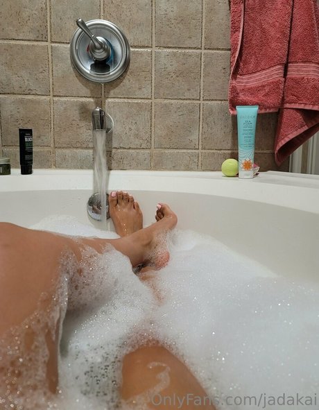 Jada Kai 裸の女優 写真