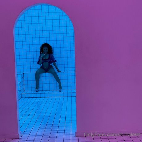 India love ポルノスター 写真