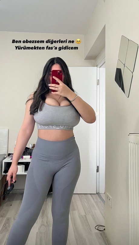 Merve Damla ヌードのポルノスター ギャラリー