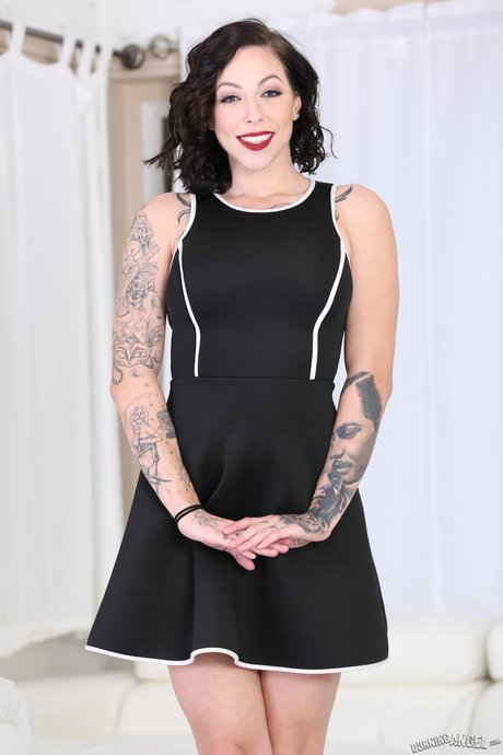 BBW TS オンリーファンズ アートポルノ 画像