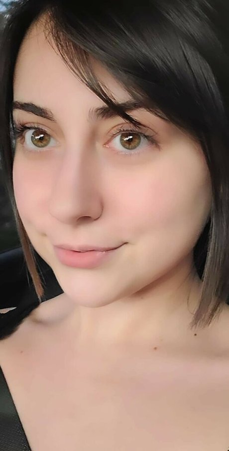 巨乳の黒人女性オンリーファンズ 限定 ギャラリー