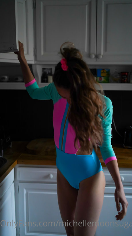 Ellie Land エロティックモデル ギャラリー