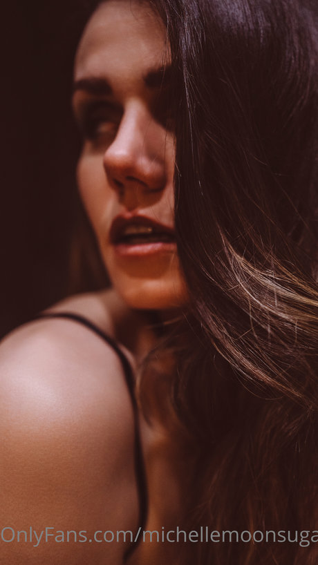 Ellie Land ポルノスター 可愛い 画像