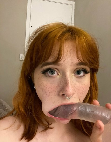 妊娠中のアジア人オンリーファンズ ホットセックス 写真