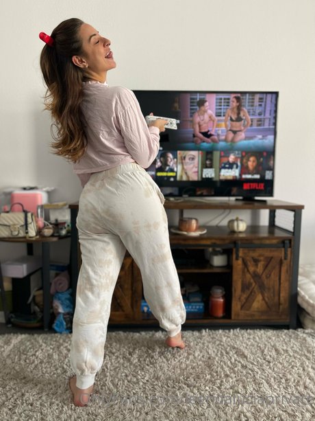 Leenda Lucia 完璧なスター 写真