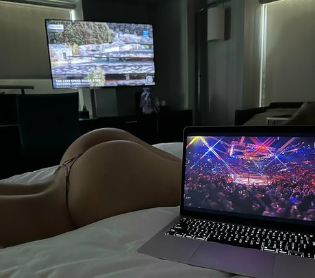 足フェチオンリーファンズ アートポルノ 画像