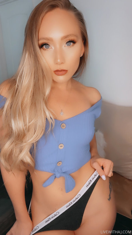 ゲイランジェリーOnlyFans HD 画像