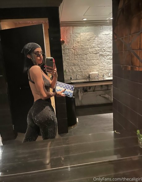 縛られたOnlyFans ホットポルノ 写真