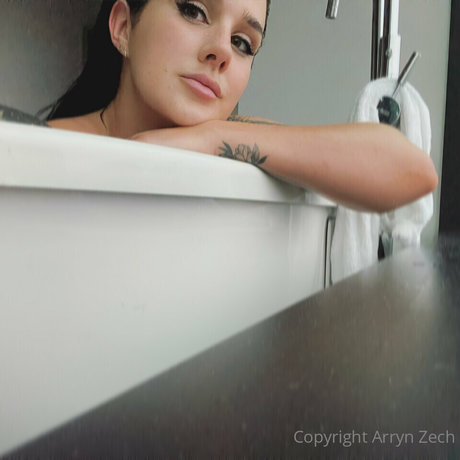 大きなお尻と巨乳のオンリーファンズ 無料xxx 写真