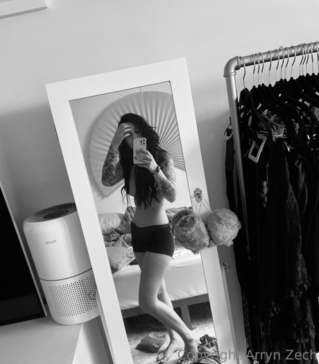 巨乳のオンリーファンズ 無料エロ 写真