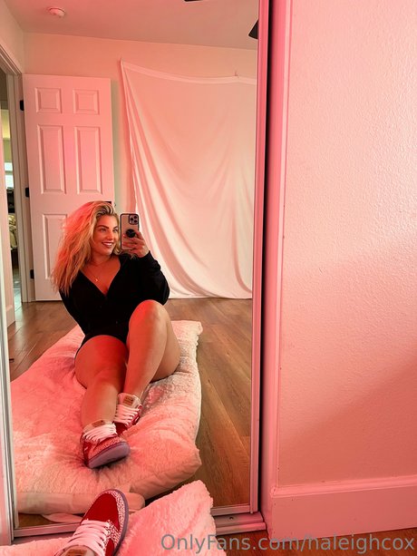 Haleigh Cox ポルノスター ヌード 写真