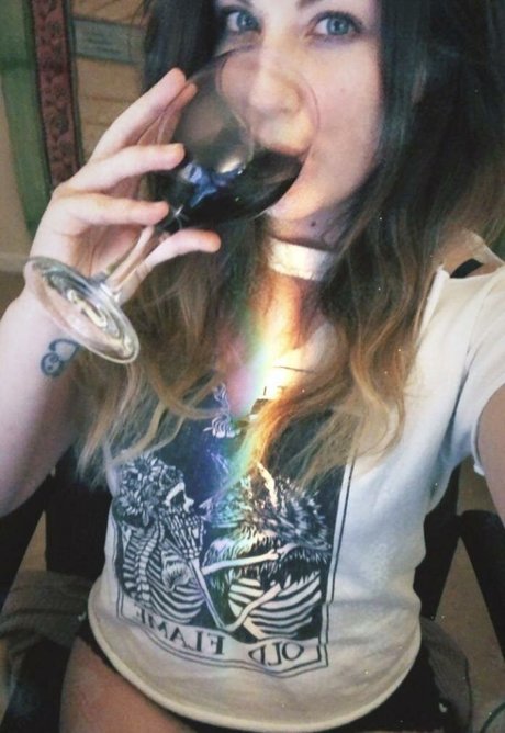 アジアン・エボニー・オンリーファンズ エロチック アーカイブ