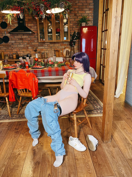 女性の筋肉オンリーファンズ 美しいヌード 写真