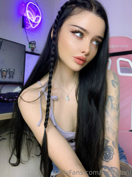 Kristy Lani 独占スター 画像