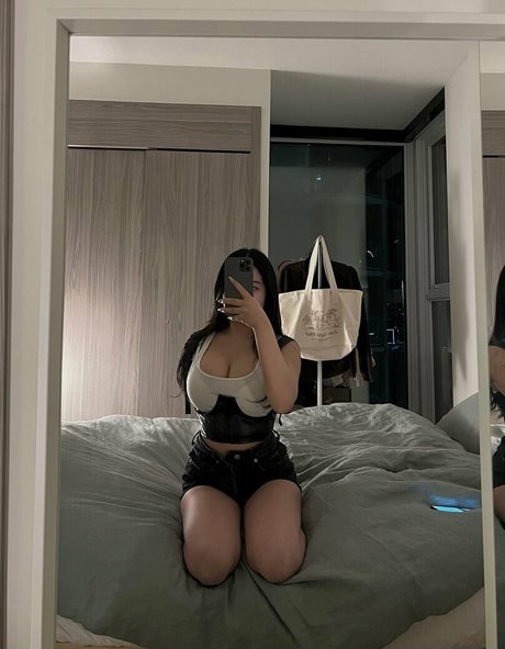 Yeonaxo ポルノスター パーフェクト 写真