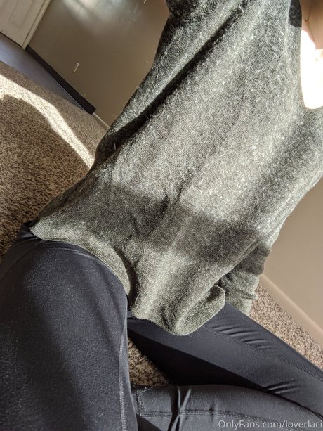 LoverLaci 独占ポルノスター 写真